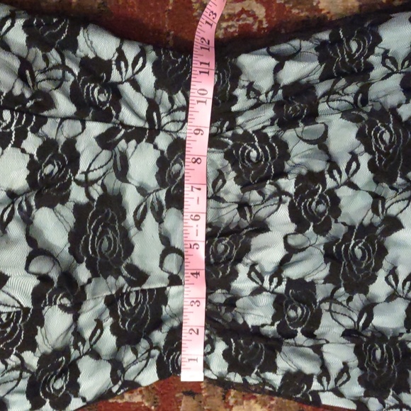 Vintage 2000s sweetheart lace prom dress - Picture 8 of 10